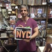 Harmony Records, Parkchester, Bronx Photo: Isaac Moore